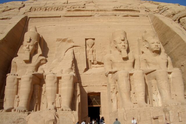 Tempio di Abu Simbel in Egitto: quando andare, come arrivare e guida di viaggio