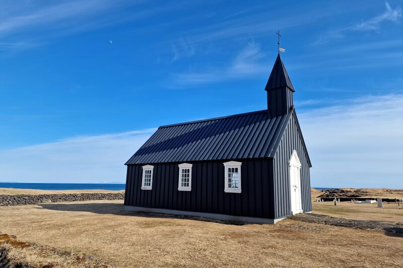 Islanda, Chiesa Nera di Budir