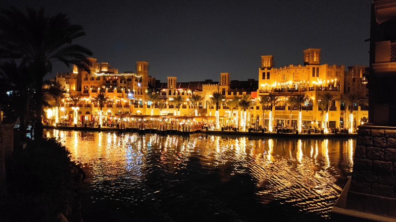 Emirati, Dubai