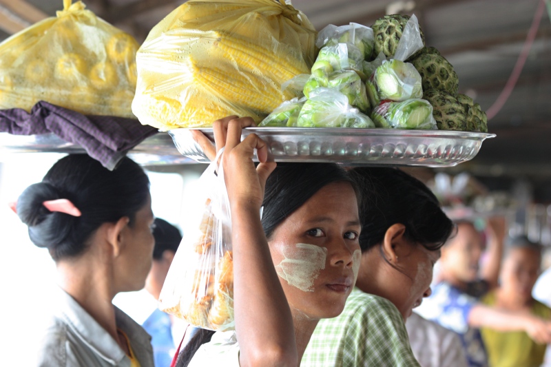 la slow boat da Mandalay a Bagan