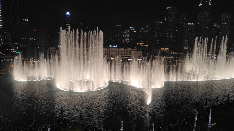 Dubai, la fontana danzante di dubai