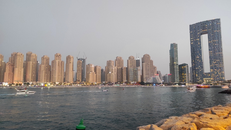 Emirati, Dubai