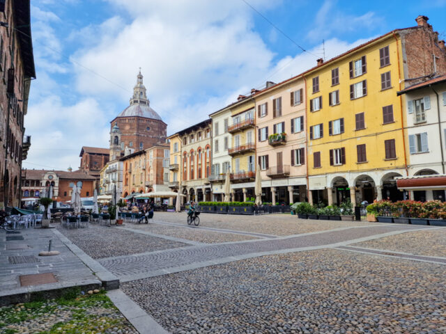 Pavia