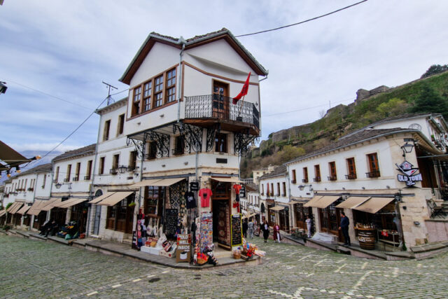 10 cose da vedere ad Argirocastro: alla scoperta della “città di pietra” dell’Albania