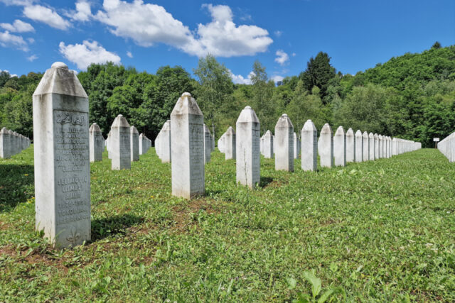 Il Memoriale di Srebrenica: Guida alla Visita