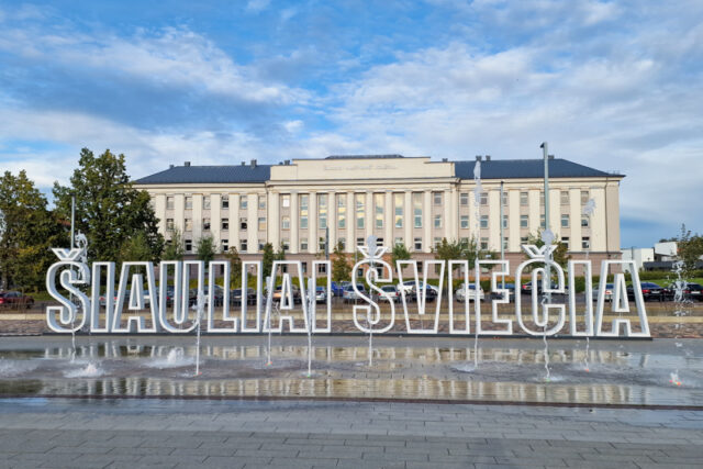10 Cose da Vedere a Siauliai: Scoprire la “Città del Sole” della Lituania