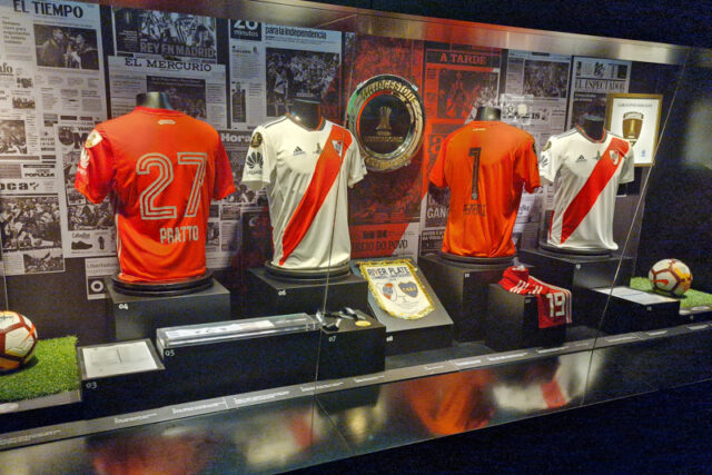 Il River Plate e lo Stadio Monumental: L’Orgoglio della Banda Roja