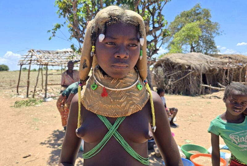 Angola, donna Mwila
